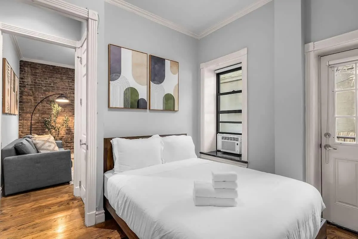 Bold Manhattan Base In Prime Nolita Nueva York Estados Unidos