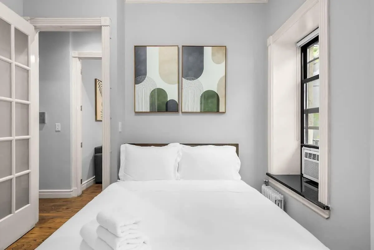 Bold Manhattan Base In Prime Nolita Nueva York 0*,  Estados Unidos