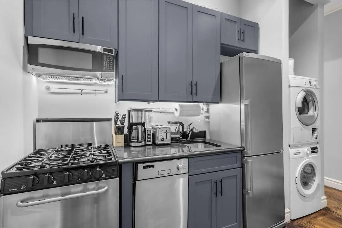 Bold Manhattan Base In Prime Nolita New York